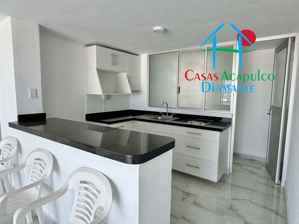 Sol y Mar B 1202 - Cocina 2